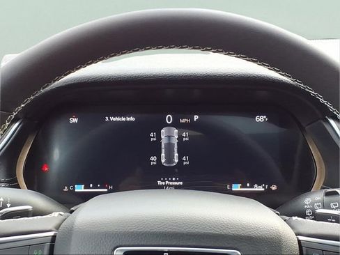 New 2025 Jeep Grand Cherokee Altitude AWD/4WD image 28