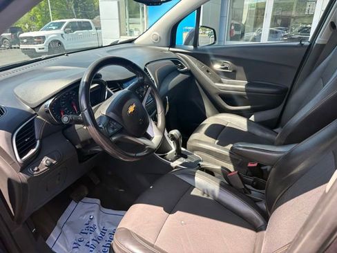Used 2022 Chevrolet Trax LT w/ Driver Confidence Package AWD/4WD image 7