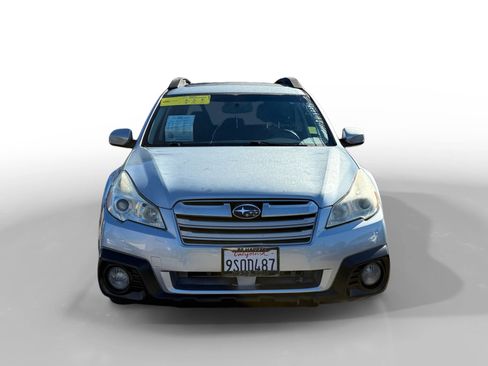 Used 2014 Subaru Outback 2.5i Limited w/ Moonroof Package image 8
