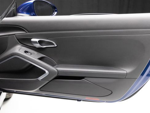 Used 2025 Porsche 718 Cayman image 46