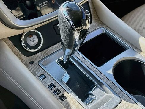 Used 2023 Nissan Murano SL w/ SL Moonroof Package FWD image 17