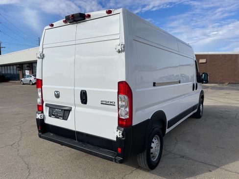 Used 2023 RAM ProMaster 2500 image 5
