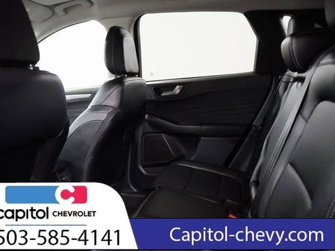 Used 2022 Ford Escape Titanium w/ Class II Trailer Tow Package AWD/4WD image 31