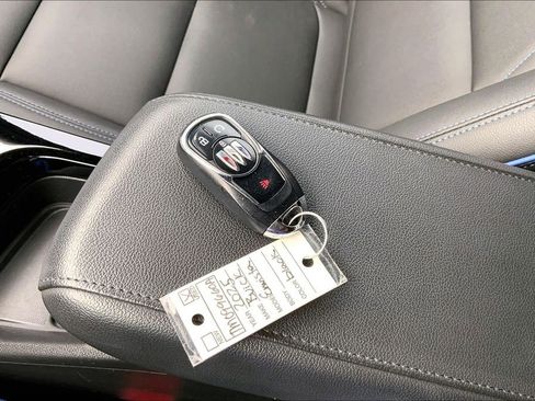Used 2025 Buick Envista Sport Touring FWD image 11