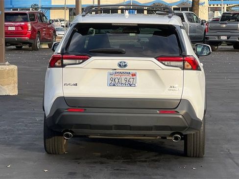 Used 2024 Toyota RAV4 XLE image 5