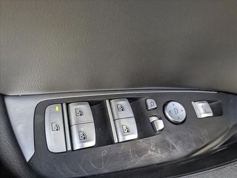 Used 2022 BMW X3 sDrive30i w/ M Sport Package image 8