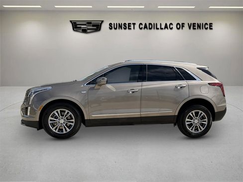Certified 2023 Cadillac XT5 Premium Luxury image 6