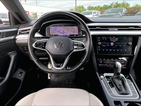 Used 2022 Volkswagen Arteon SE FWD image 6