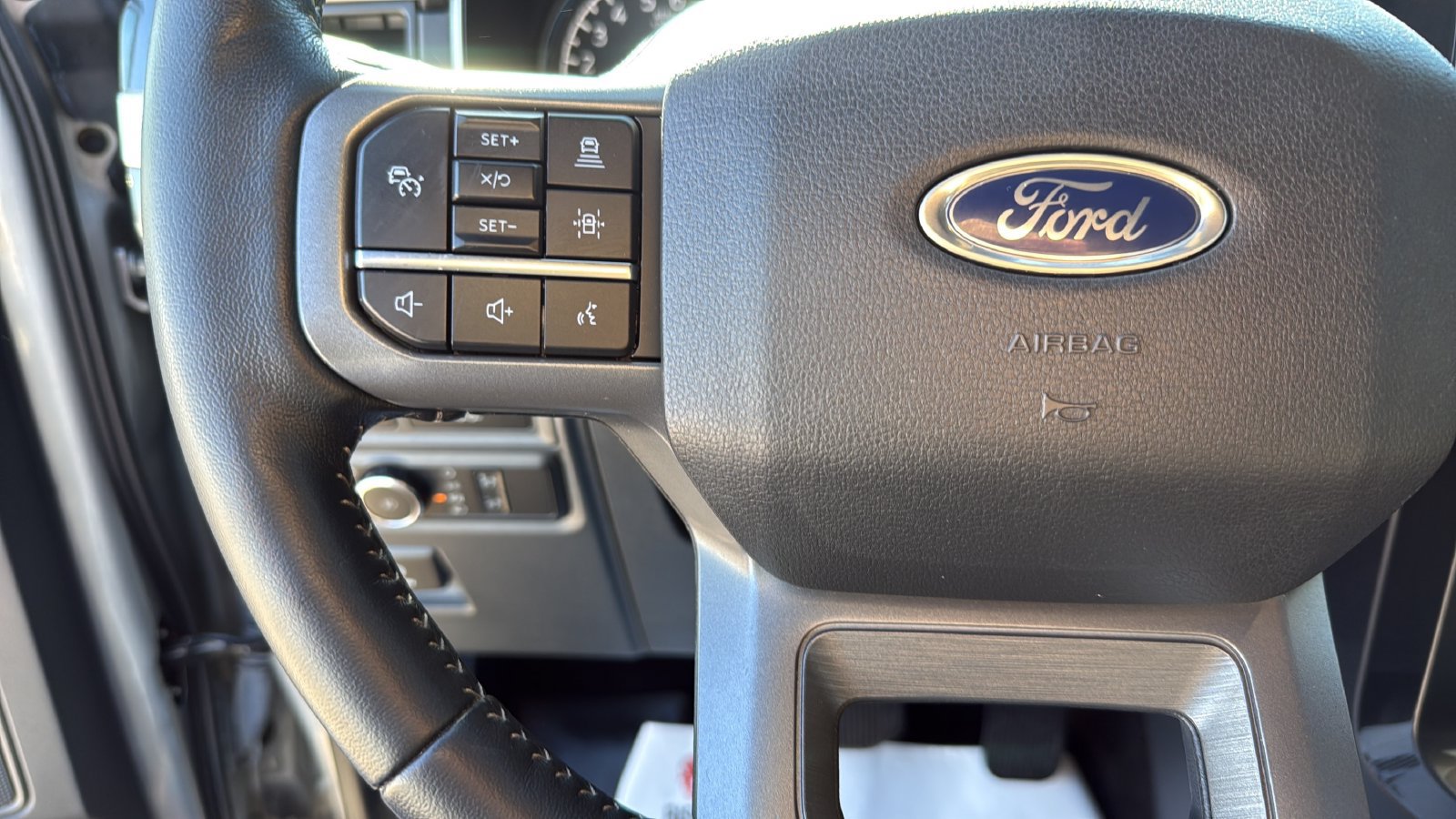 Used 2022 Ford F150 XLT w/ Equipment Group 302A High AWD/4WD image 11