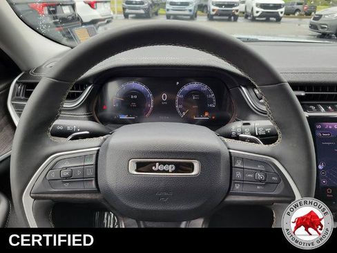 Used 2023 Jeep Grand Cherokee Limited w/ Luxury Tech Group II RWD image 34