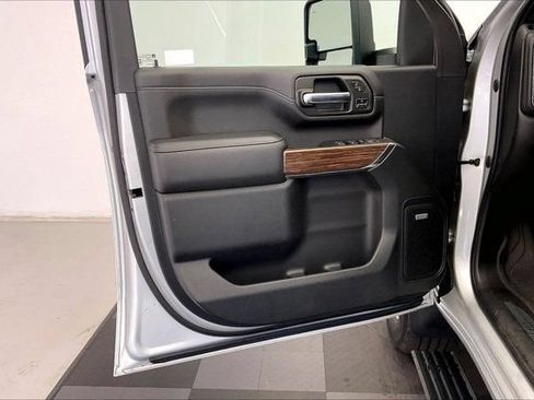 Used 2021 Chevrolet Silverado 2500 High Country w/ Z71 Off-Road Package AWD/4WD image 25