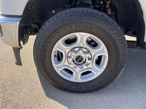 Used 2025 Ford F250 XLT w/ FX4 Off-Road Package image 30