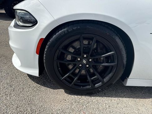 Used 2017 Dodge Charger R/T RWD image 27