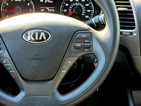 Used 2018 Kia Forte LX FWD image 23