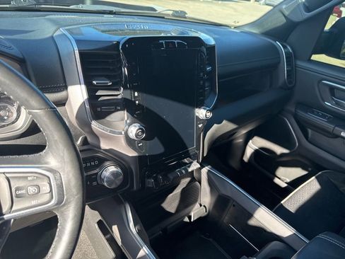 Used 2022 RAM 1500 Laramie w/ Sport Appearance Package AWD/4WD image 14