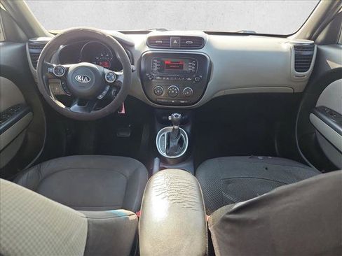 Used 2015 Kia Soul image 10