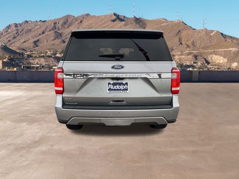 Used 2021 Ford Expedition XLT image 12