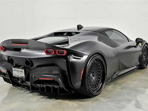 Used 2022 Ferrari SF90 Stradale AWD/4WD image 9