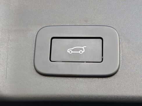 Used 2025 Land Rover Range Rover Evoque S AWD/4WD image 43