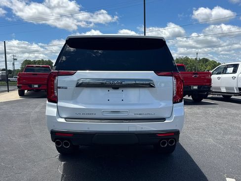 Used 2023 GMC Yukon XL Denali Ultimate AWD/4WD image 7