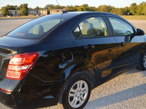 Used 2017 Chevrolet Sonic LS image 5