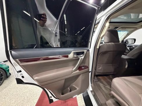 Used 2019 Lexus GX 460 Premium AWD/4WD image 22