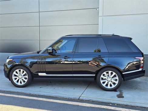 Used 2016 Land Rover Range Rover HSE image 4