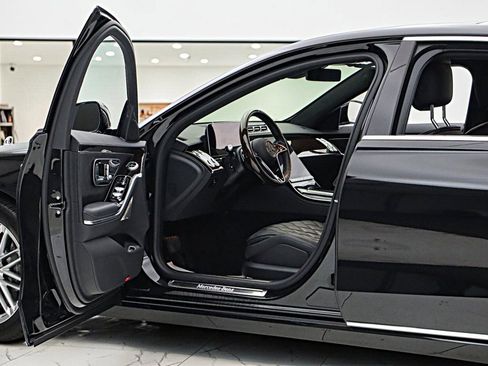 Used 2023 Mercedes-Benz S 580 4MATIC Sedan image 7