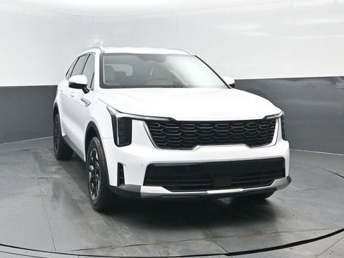 Used 2025 Kia Sorento S image 20