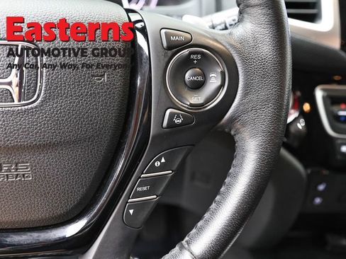 Used 2017 Honda Pilot Elite image 16