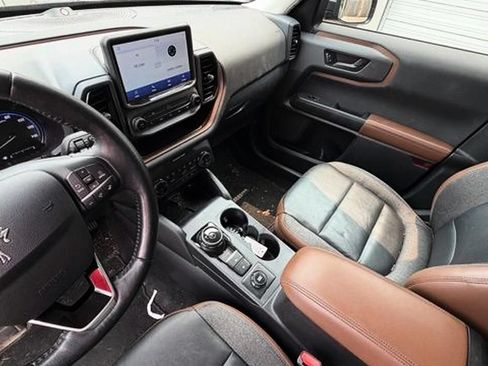 Used 2023 Ford Bronco Sport Outer Banks w/ Tech Package AWD/4WD image 6