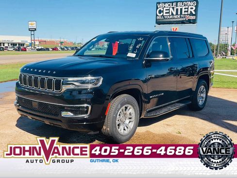 Used 2024 Jeep Wagoneer 4WD image 2