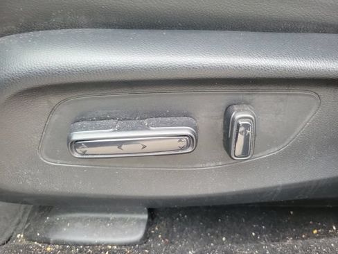 Used 2025 Honda HR-V EX-L image 19