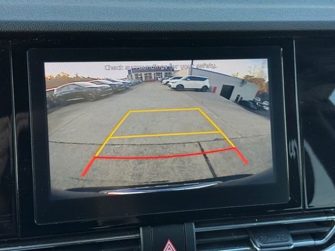 Used 2021 Kia Niro LXS image 21