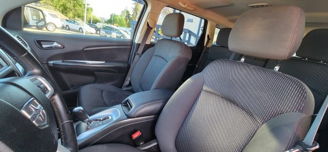Used 2018 Dodge Journey SE FWD image 8