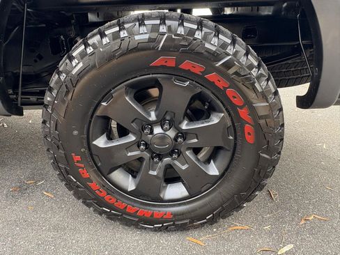 Used 2014 Ford F150 FX4 w/ Equipment Group 402A Luxury image 14