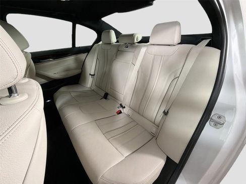 Used 2017 BMW 530i RWD image 24