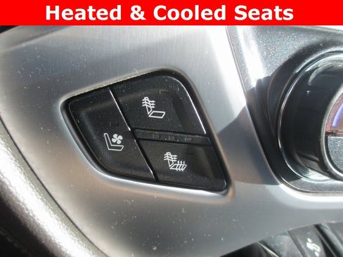 Used 2018 GMC Sierra 1500 SLT image 17