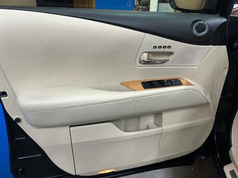 Used 2015 Lexus RX 450h AWD image 16