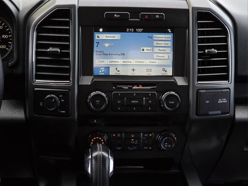 Used 2018 Ford F150 XLT w/ Equipment Group 302A Luxury RWD image 9