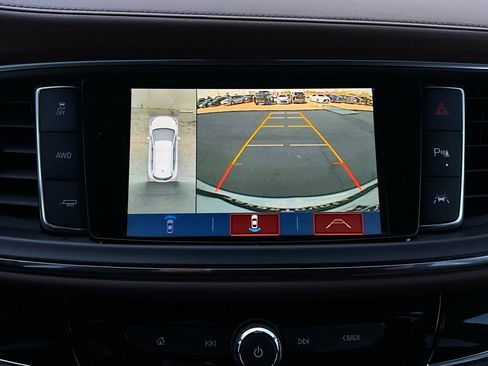 Used 2018 Buick Enclave Avenir w/ Avenir Technology Package image 39