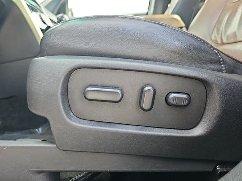 Used 2014 Ford Explorer Limited w/ Equipment Group 302A FWD image 28