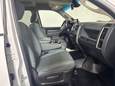 Used 2018 RAM 1500 ST w/ SXT Appearance Group image 4
