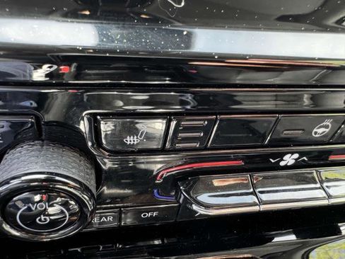 Used 2022 Jeep Grand Cherokee Summit image 15