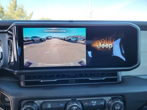 New 2026 Jeep Gladiator Sport image 29