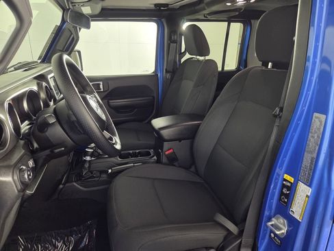 Used 2023 Jeep Gladiator Sport AWD/4WD image 32