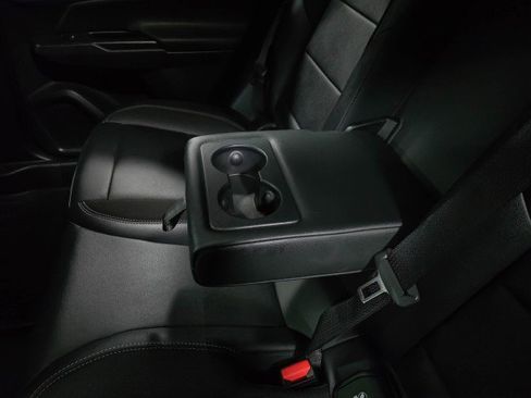 Used 2024 Chevrolet Equinox EV LT image 17