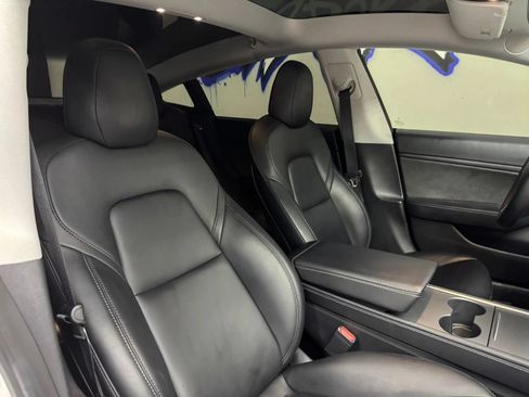 Used 2021 Tesla Model 3 Performance AWD/4WD image 23