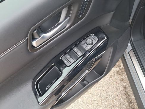 New 2026 Nissan Pathfinder Platinum w/ Lighting Package image 12