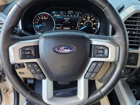 Used 2016 Ford F150 Lariat AWD/4WD image 22